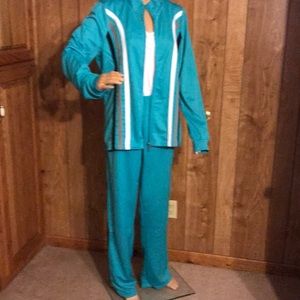 2 piece ladies activewear suit 100% polyester